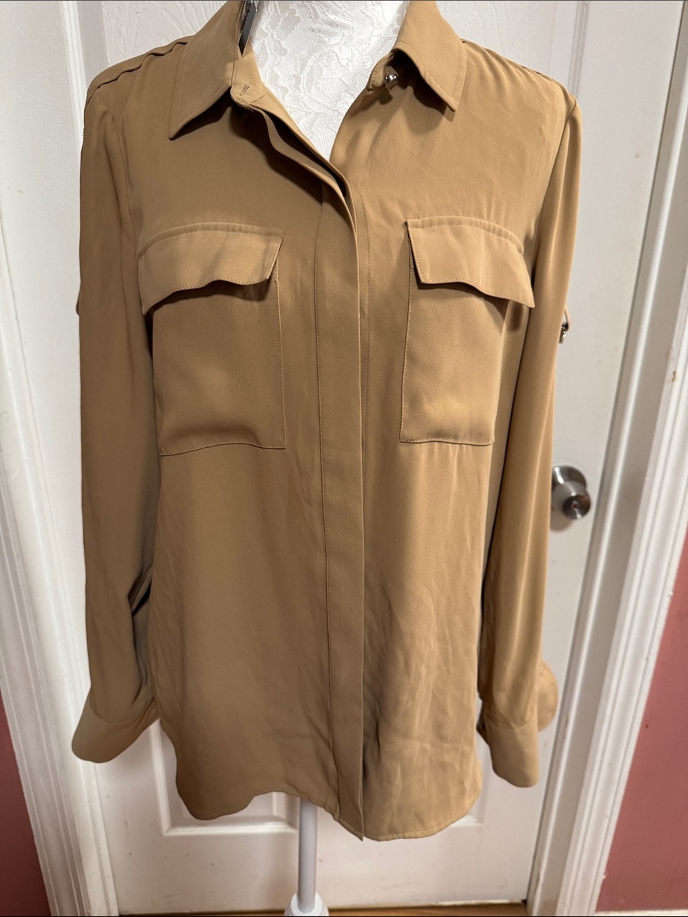 White House Black Market Tan Button-Front Blouse - Picture 4 of 7